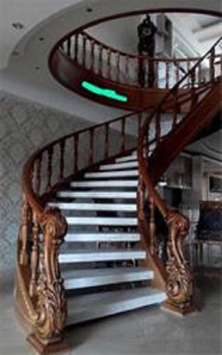  نرده چوبی بندر ترکمن