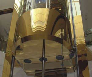 آسانسور هیدرولیک در سرخرود